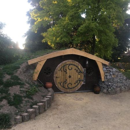 Domaine De Carnin Hotel Beloeil Exterior foto
